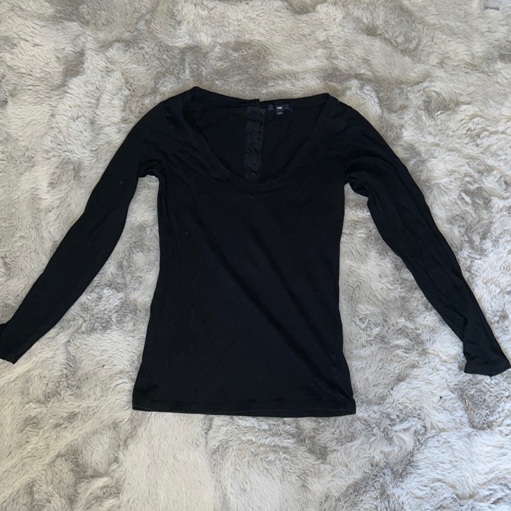 Size XS black long sleeve